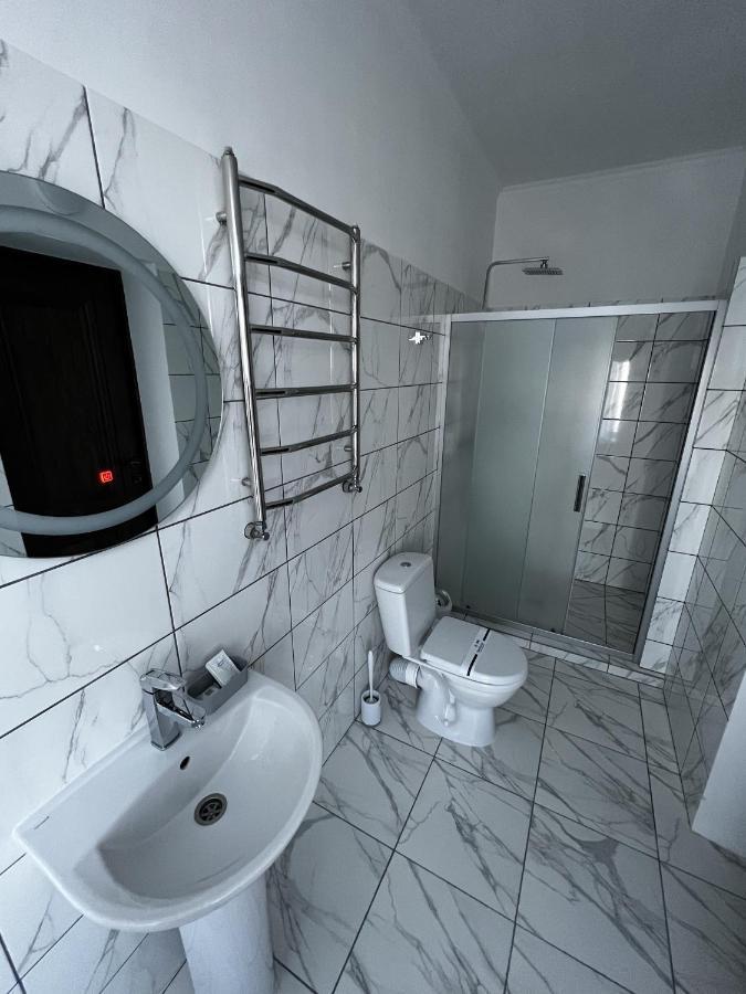 Zolotoy Fazan Hotel Nikolayev Luaran gambar