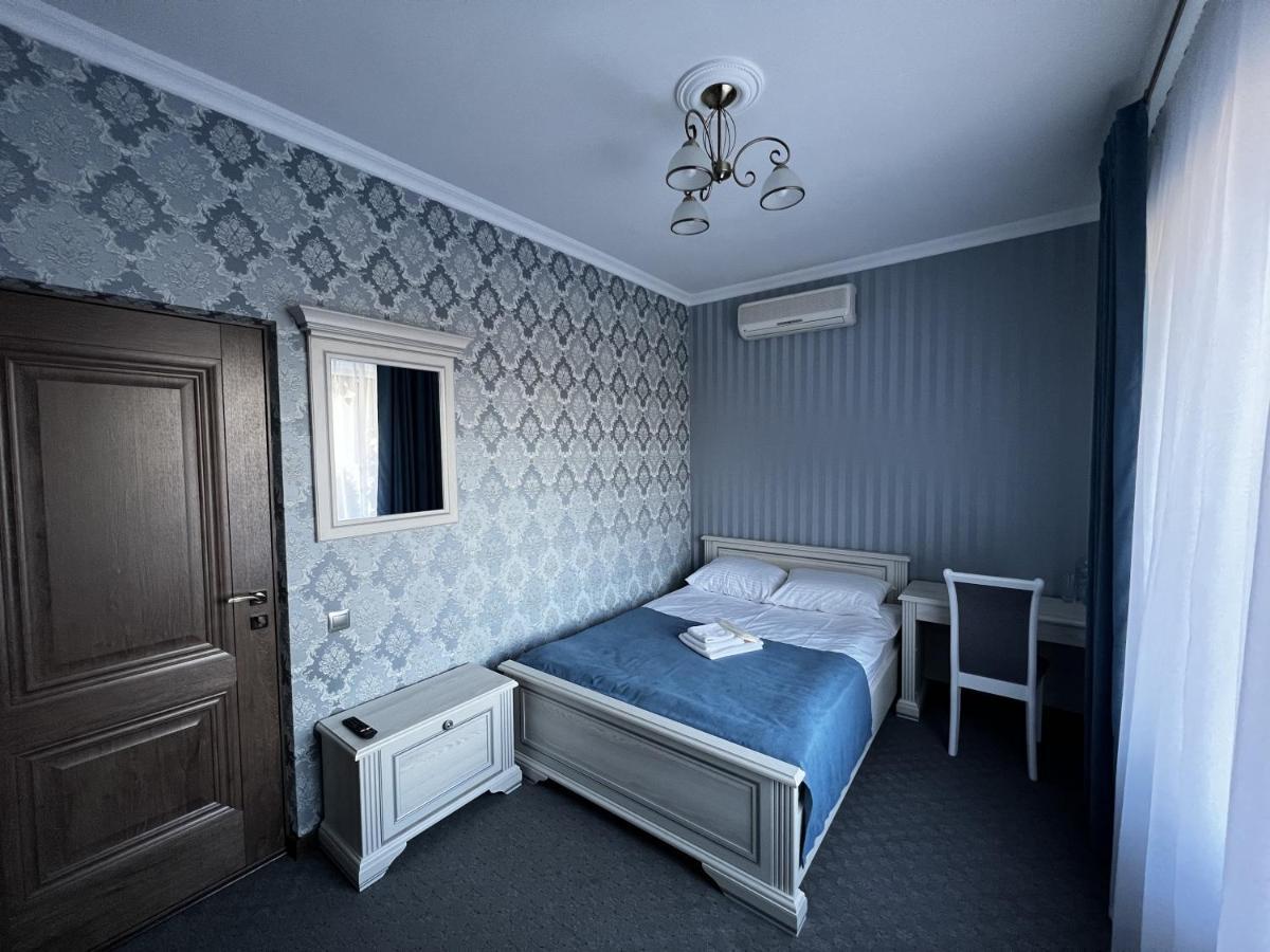 Zolotoy Fazan Hotel Nikolayev Luaran gambar