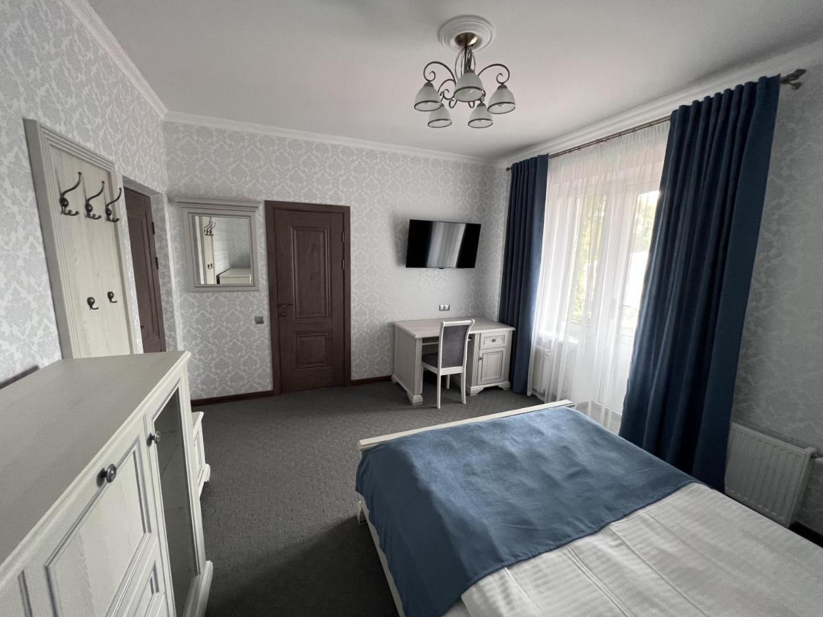 Zolotoy Fazan Hotel Nikolayev Luaran gambar